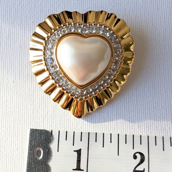 Vintage Signed Alfred Sung Heart Brooch – Gold-Tone w/ Pearl - Picture 8 of 11